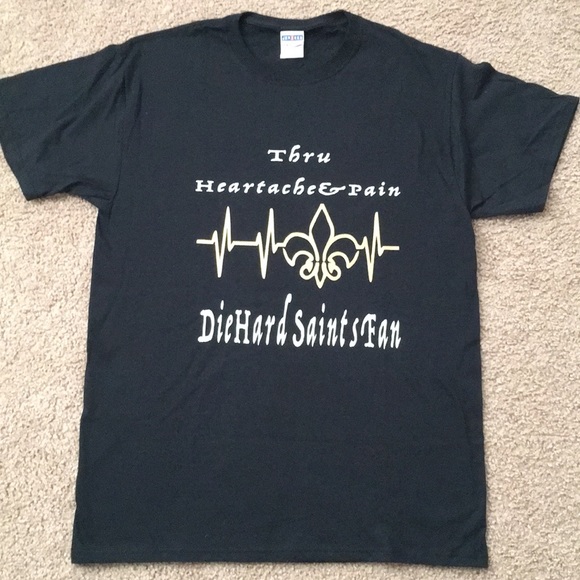 Custom New Orleans Saints Fan T-Shirt - Picture 1 of 2